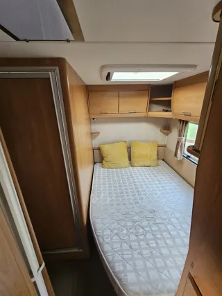 A used UK caravan - Una caravana británica usada