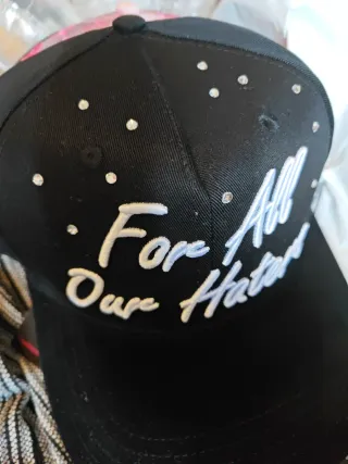 Gorra Negra con Brillantes For All Our Haters