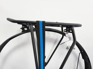 Portaequipajes y guardabarros para bicicleta 28"