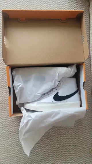 Nike Blazer Mid '77 Talla 38