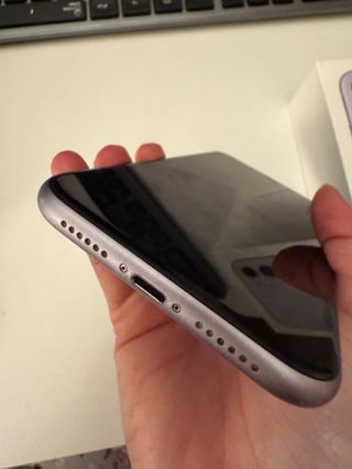 iPhone 11 Viola