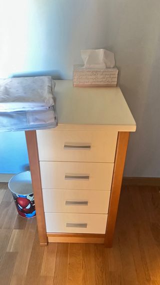 Muebles Juveniles: Cama, Escritorio y Estantería