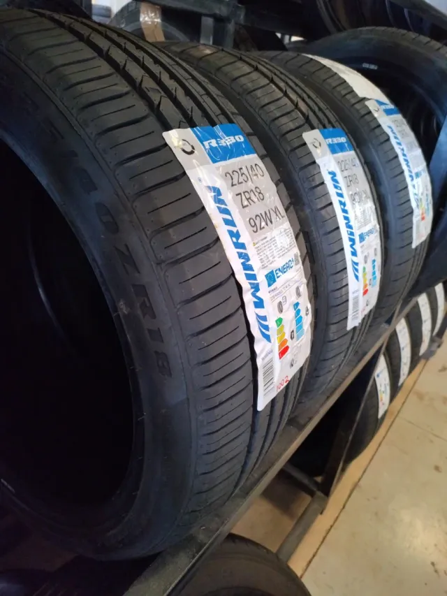 Neumáticos Winrun 225/40 R18 92W XL