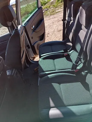 Renault Megane Scenic 2012