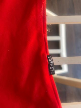 3 Camiseta Ferrari Negra y Roja