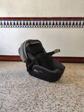 Carro Bebé Jané Minnum 2 Piezas completo