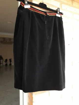 Falda fiesta terciopelo negra