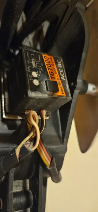 Helicóptero Raptor 50