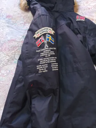 Abrigo Geographical Norway Azul Talla 14 años.