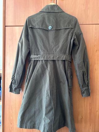 Chaqueta Burberry Talla M color caqui