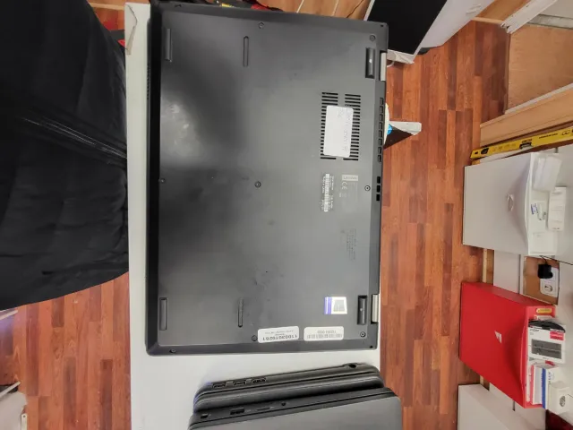 Lenovo ThinkPad L390 Portátil