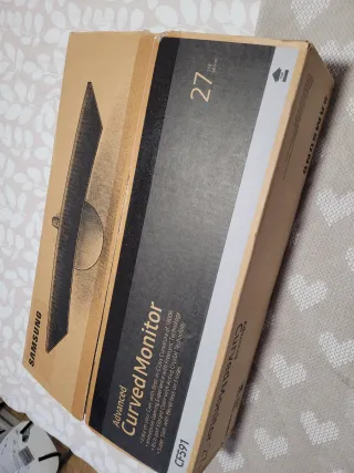 Monitor curvo Samsung bianco