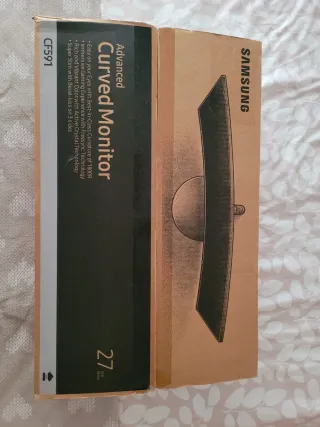 Monitor curvo Samsung bianco