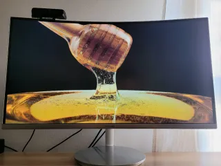 Monitor curvo Samsung bianco