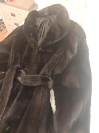 Abrigo de auténtica piel marrón. Vintage