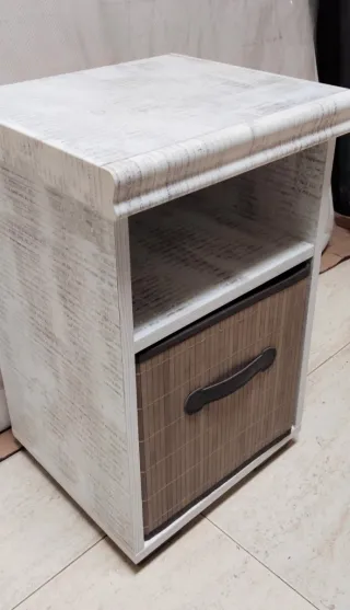 Mesita Noche Retro Tundra Blanco Cajón Bambú