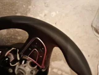 Volante Megane 4 achatado con airbag