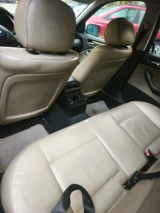 BMW Serie 3 2004 matrícula 2008