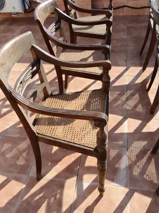 Sillas de madera vintage con asiento de ratán