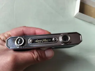 Antiguos prismáticos plegables para eventos.