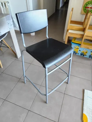 Taburete alto metal y plástico