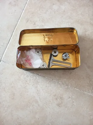 Máquina de coser Alfa