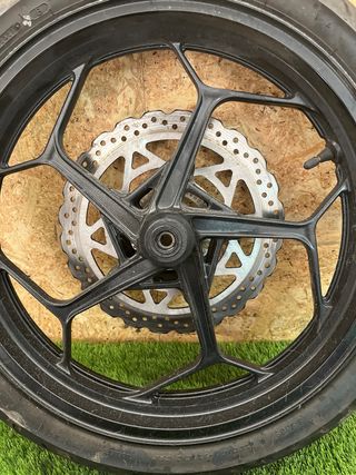 Llanta Delantera Kawasaki Z125 2024