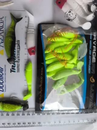 Lotes de señuelos vinilos pesca spinning casting