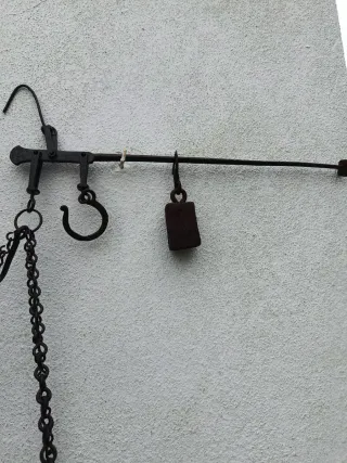 Antiguas balanzas romana con platos