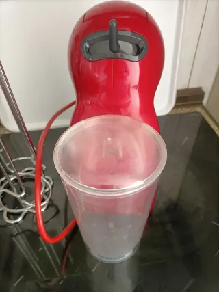 Cafetera Dolce Gusto Roja