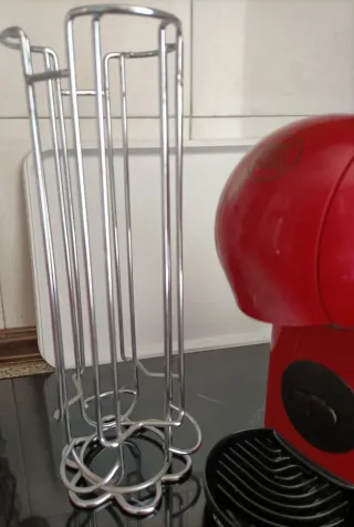 Cafetera Dolce Gusto Roja