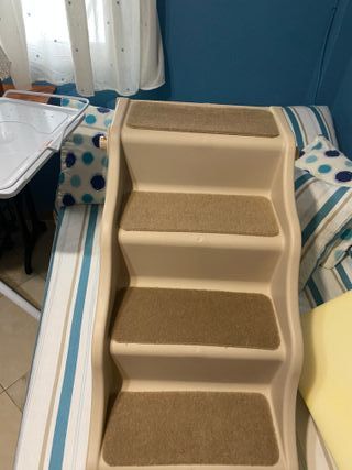 Escalera para mascotas de tela y plástico