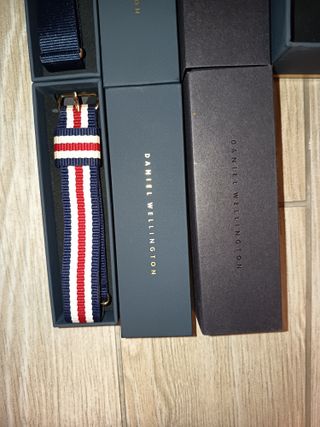Daniel Wellington Orologio + 3 Cinturini