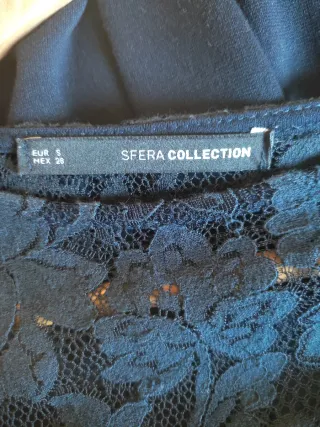 Vestido azul con encaje