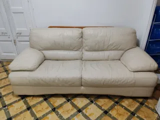 Sofá Marinelli 2 plazas piel beige