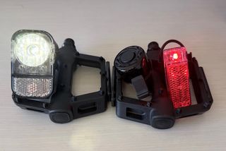 Pack Bici: Pedales, Luces y Timbre