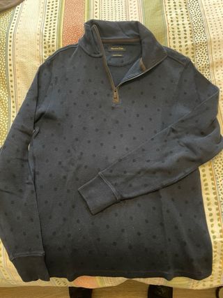 Jersey azul con puntos