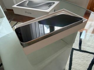 iPhone 15 Pro Titanio Blanco 256GB