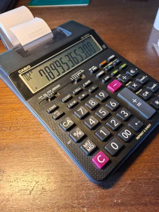 Calculadora Casio HR-150RCE con rollo