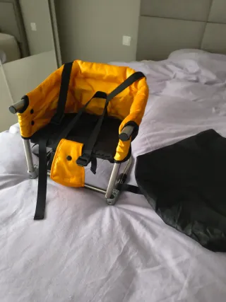 Asiento adaptador infantil portátil