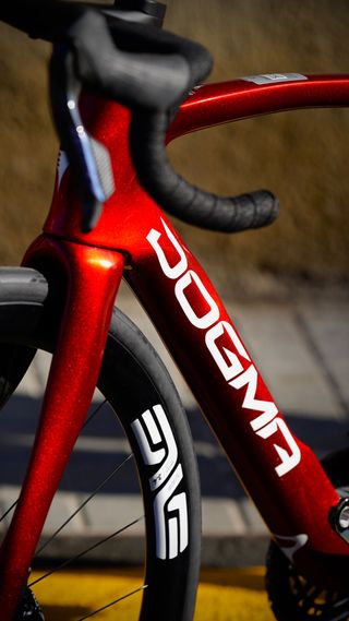 Pinarello Dogma F 2025 Force AXS + Enve