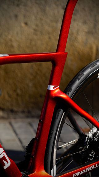 Pinarello Dogma F 2025 Force AXS + Enve