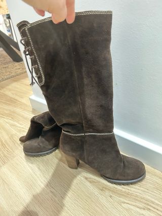 Botas altas ante marrón talla 38