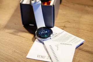 Reloj Garmin Venu 3 GPS Plata/Blanco