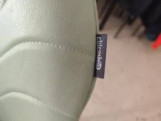 Trona Chipolino con muy poco uso y nueva.