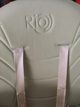 Trona Chipolino con muy poco uso y nueva.