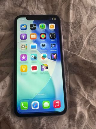 iPhone 11 64GB Morado