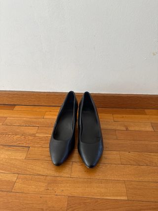 Zapatos de tacón negros