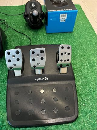 Logitech G29 Driving Force Pack con Shifter
