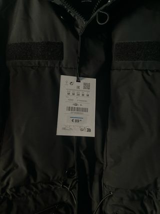 Chaquetón Pull&Bear Negro con Capucha